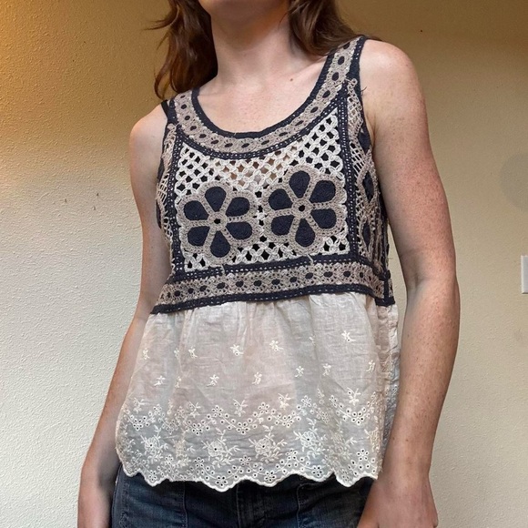 Boho crochet floral top - Picture 4 of 6